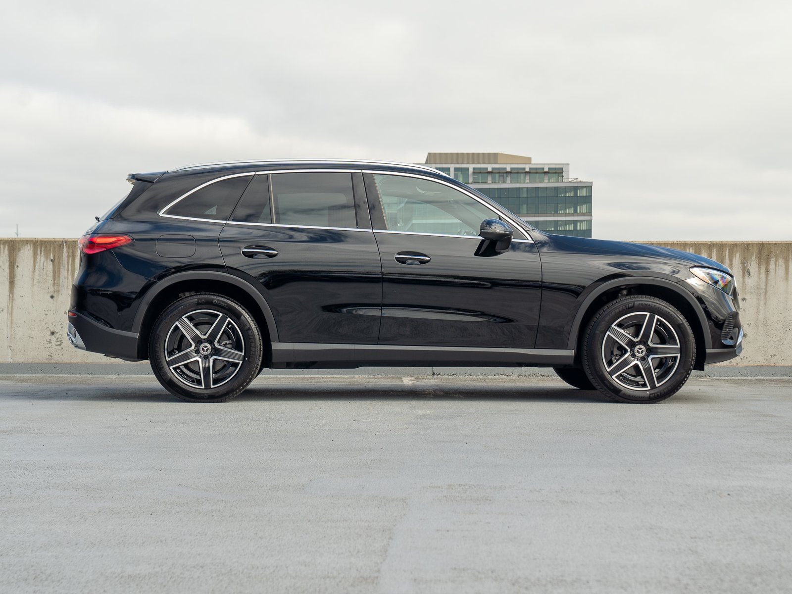 Certified 2026 Mercedes-Benz GLC 300 4MATIC image 7