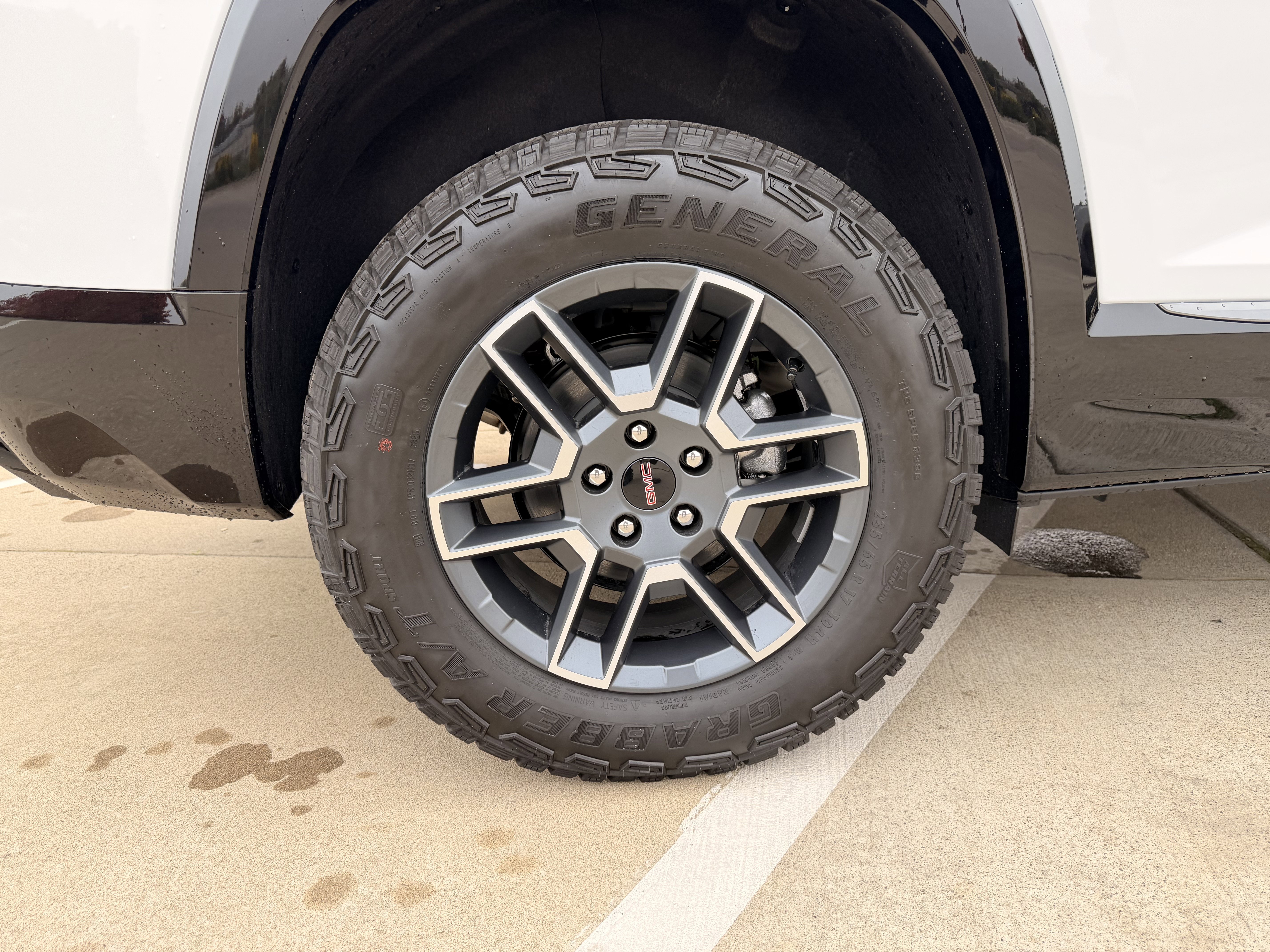 New 2026 GMC Terrain AT4 w/ Convenience Package III image 7