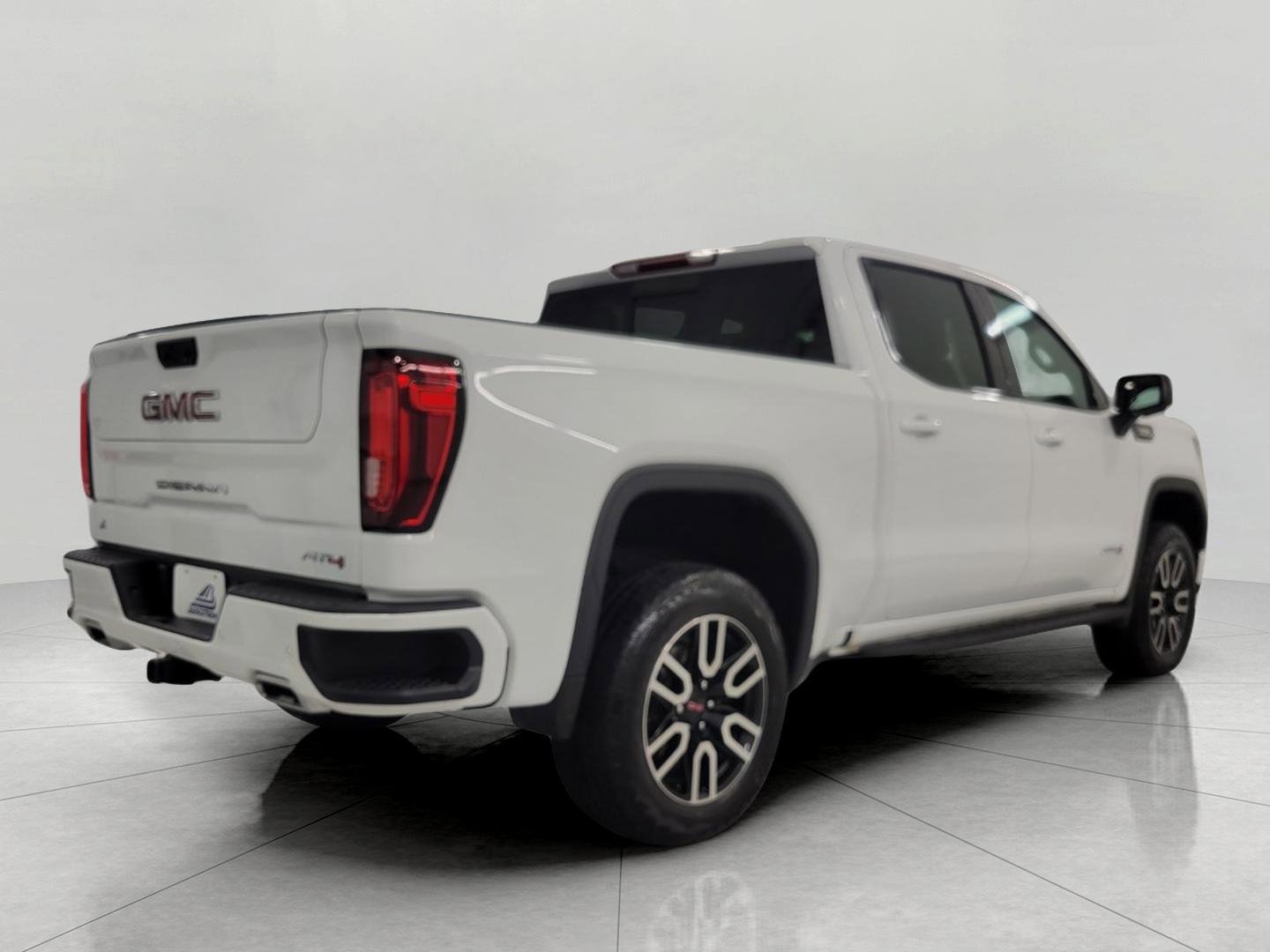 Used 2025 GMC Sierra 1500 AT4 w/ AT4 Premium Package AWD/4WD image 20