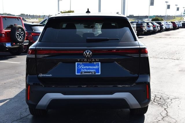 New 2026 Volkswagen Tiguan S FWD image 6