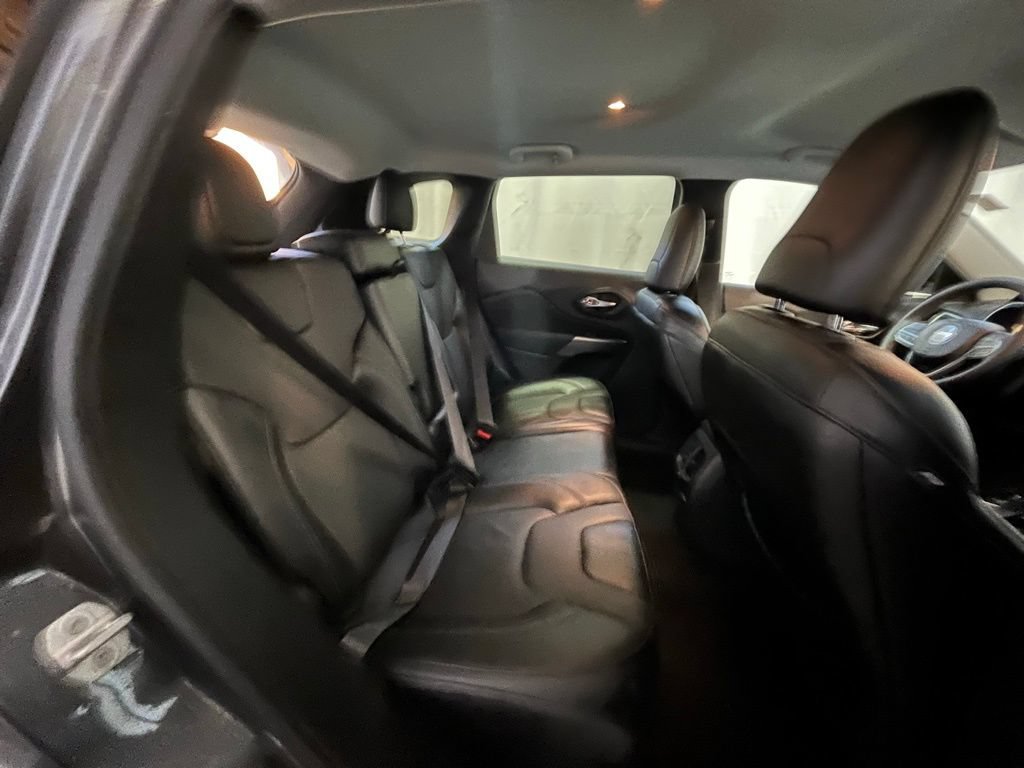 Used 2022 Jeep Cherokee Latitude Lux AWD/4WD image 26