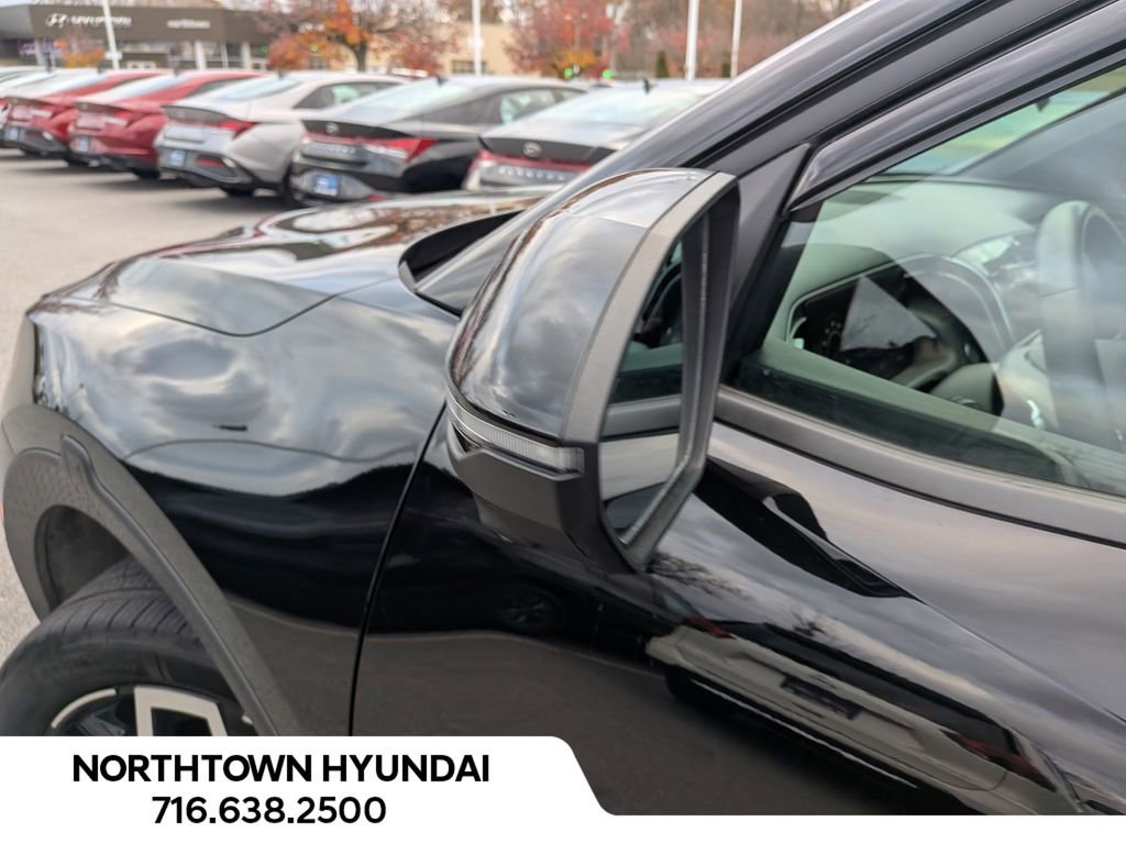 Used 2022 Hyundai Santa Cruz Limited image 45