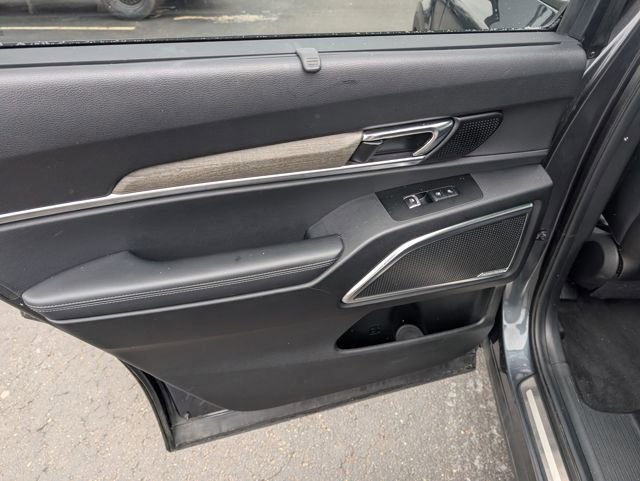 Used 2022 Kia Telluride SX w/ SX Prestige Package image 10