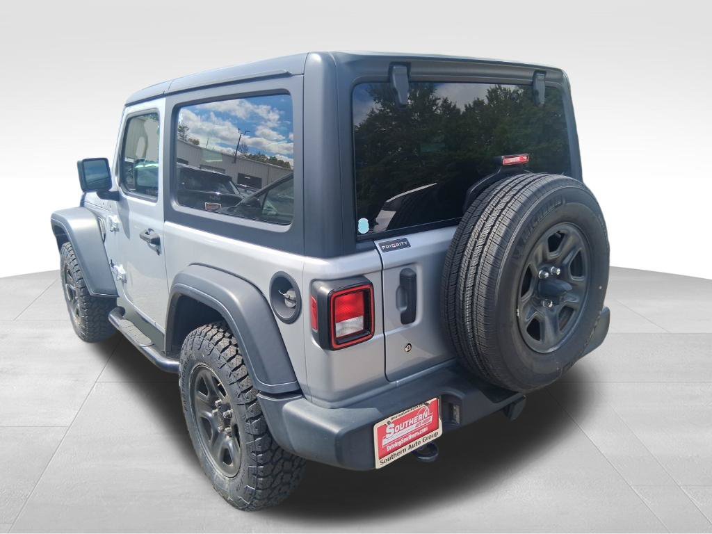 Used 2022 Jeep Wrangler Sport AWD/4WD image 9