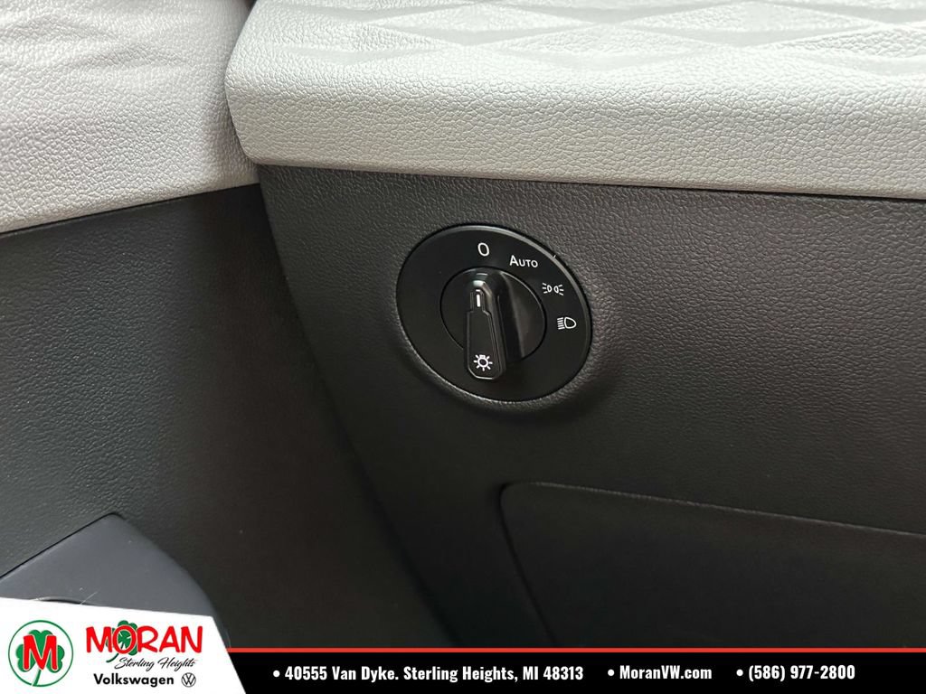 Certified 2024 Volkswagen Taos S AWD/4WD image 31