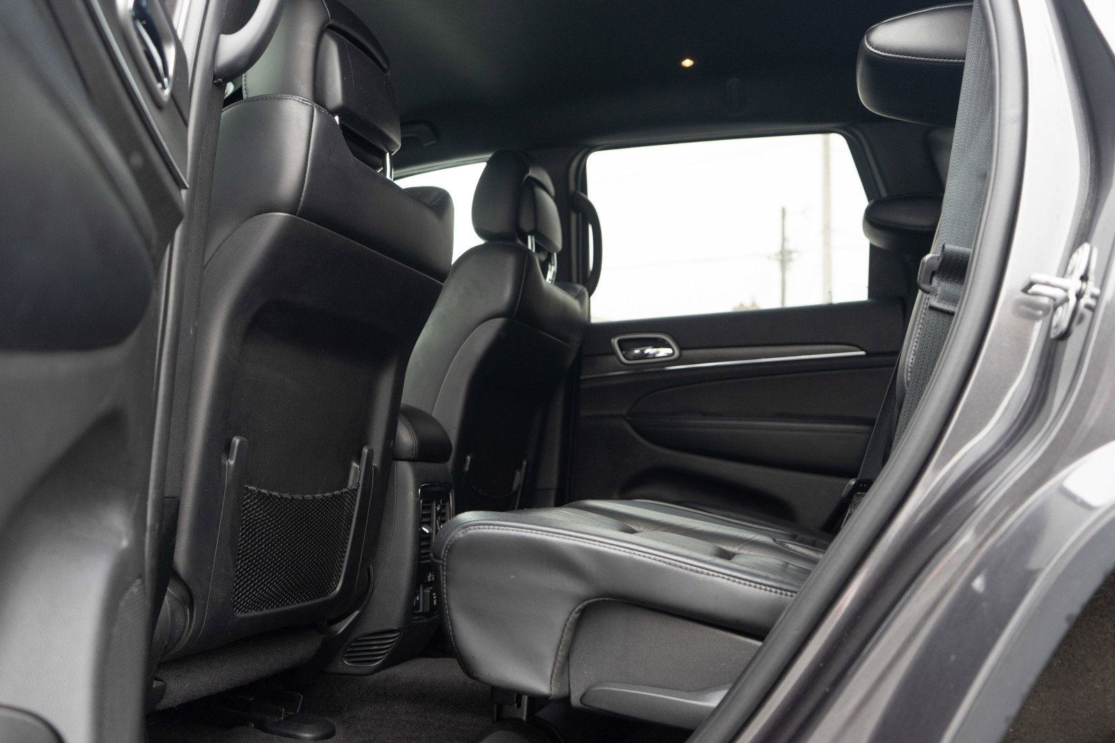 Used 2018 Jeep Grand Cherokee Limited w/ Trailer Tow Group IV image 26