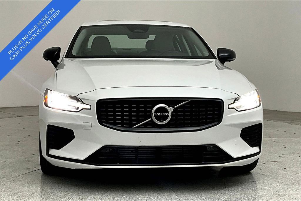 Certified 2025 Volvo S60 T8 Plus AWD/4WD image 6