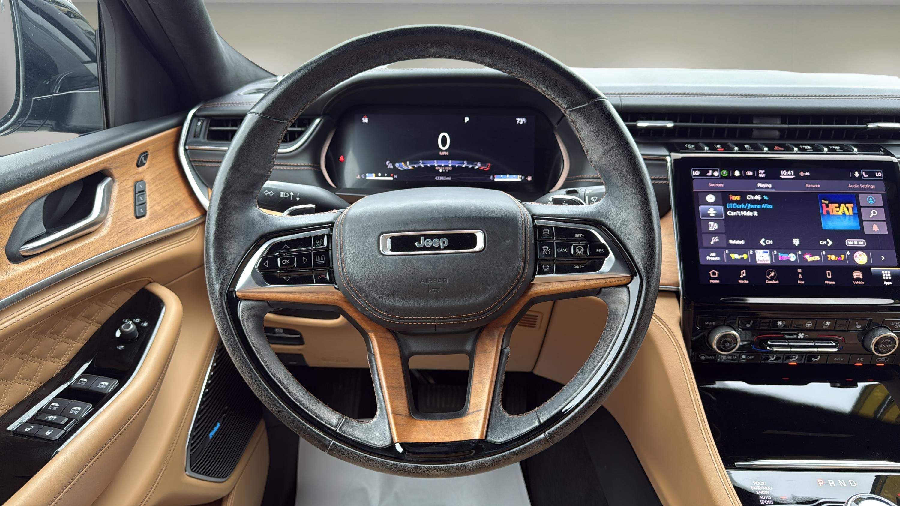 Used 2021 Jeep Grand Cherokee L Summit image 11