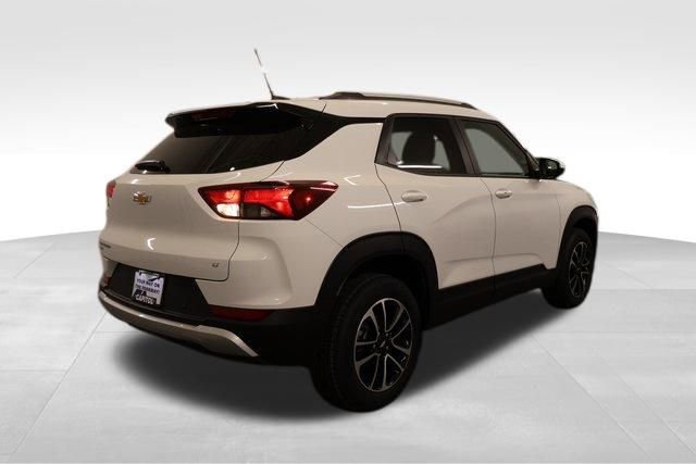 New 2026 Chevrolet TrailBlazer LT w/ Convenience Package image 2