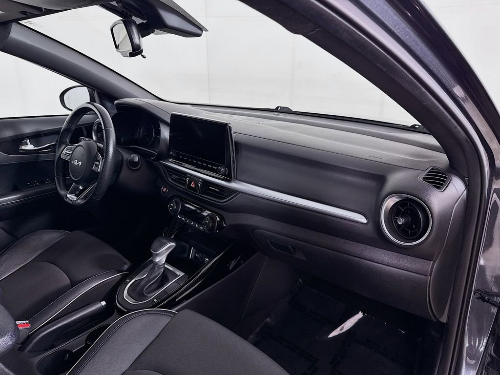 Used 2022 Kia Forte GT-Line FWD image 34