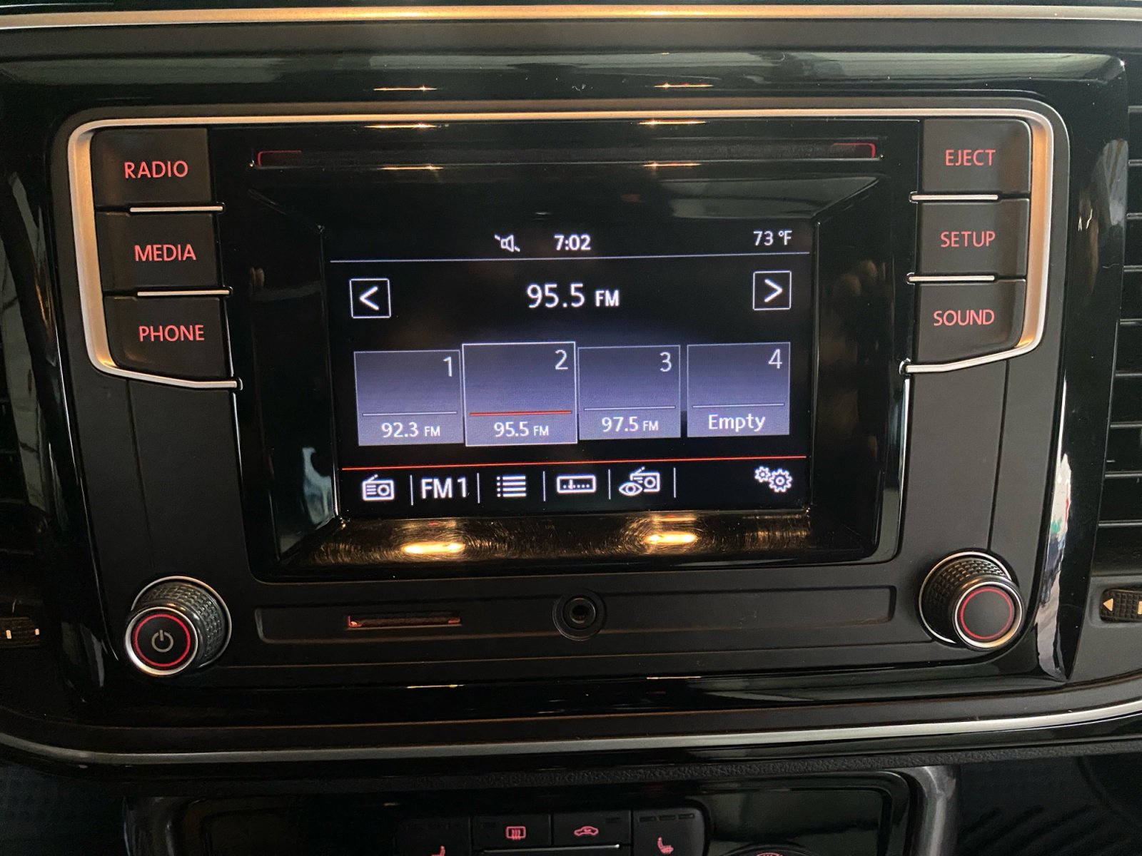 Used 2019 Volkswagen Beetle 2.0T S image 16