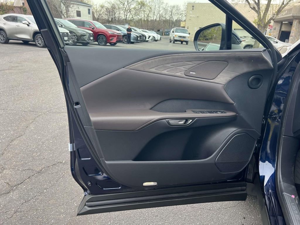 New 2026 Lexus RX 450h AWD image 15