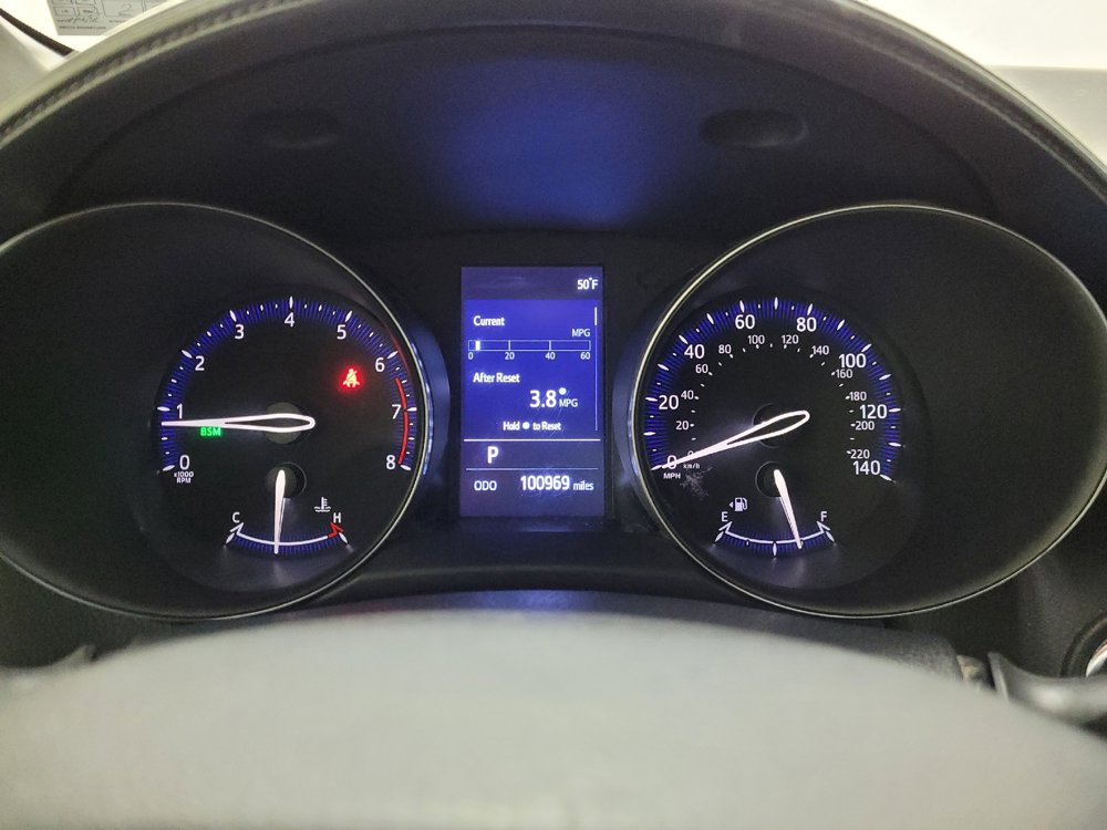 Used 2019 Toyota C-HR XLE image 23