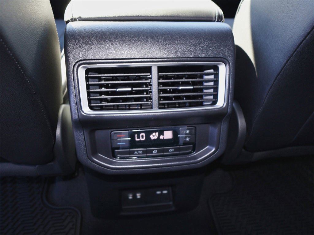 New 2026 Volkswagen Atlas SE image 18