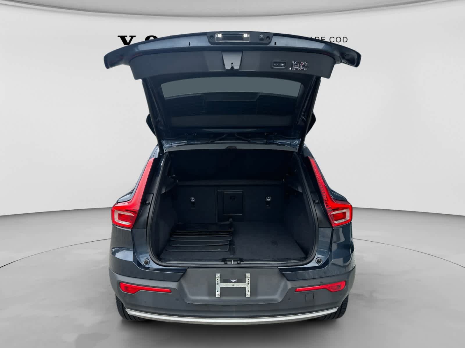 Used 2021 Volvo XC40 T5 Momentum w/ Protection Package Premier AWD/4WD image 33
