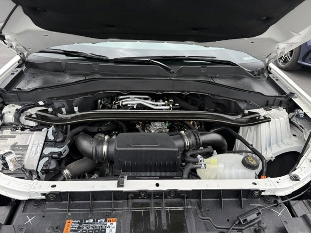Used 2025 Ford Explorer ST image 9