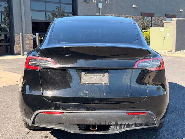 Used 2022 Tesla Model Y Long Range AWD/4WD image 4
