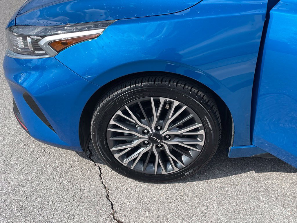Certified 2023 Kia Forte GT-Line FWD image 33