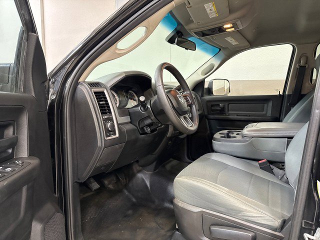 Used 2018 RAM 2500 Tradesman w/ Chrome Appearance Group image 12