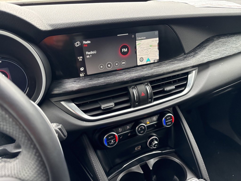 Used 2024 Alfa Romeo Stelvio Sprint image 17