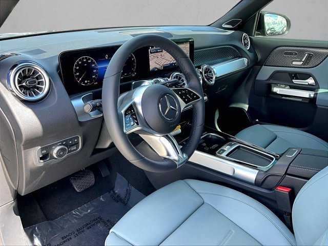 New 2026 Mercedes-Benz GLB 250 image 8