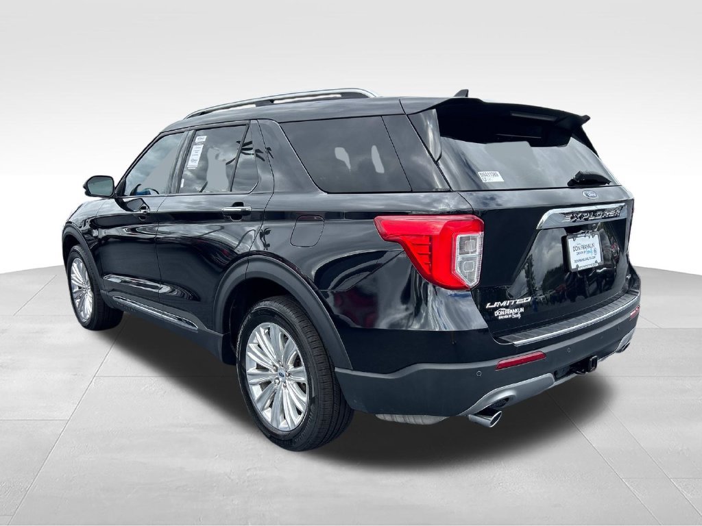 Used 2022 Ford Explorer Limited AWD/4WD image 3