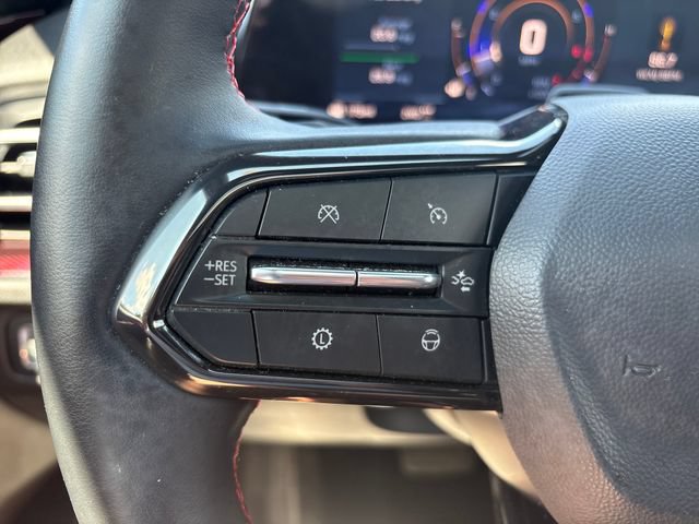 Used 2026 Chevrolet Traverse RS w/ LPO, Floor Liner Package AWD/4WD image 11
