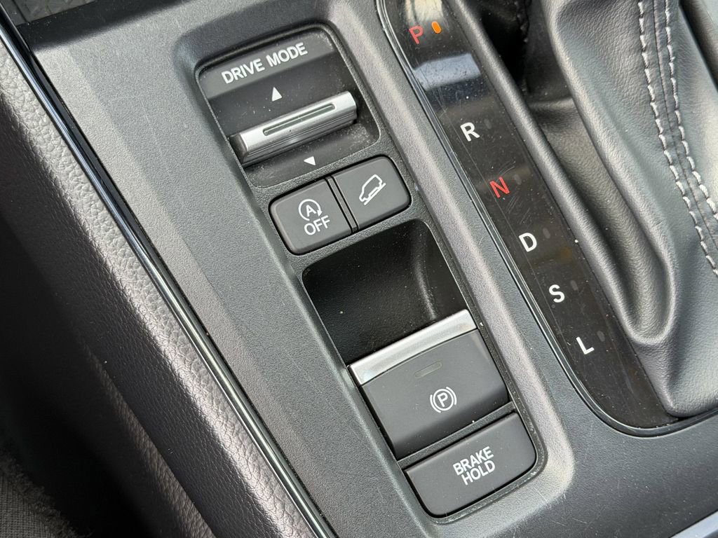 Used 2025 Honda CR-V LX image 21