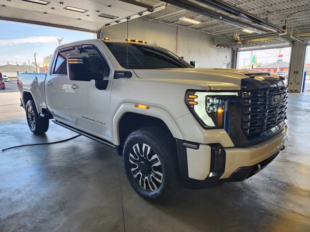 Used 2024 GMC Sierra 2500 Denali Ultimate AWD/4WD image 6
