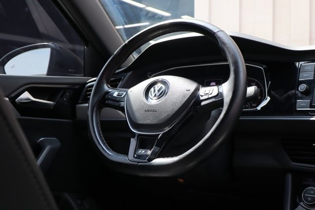 Used 2020 Volkswagen Jetta R-Line w/ R-Line Cold Weather Package image 40