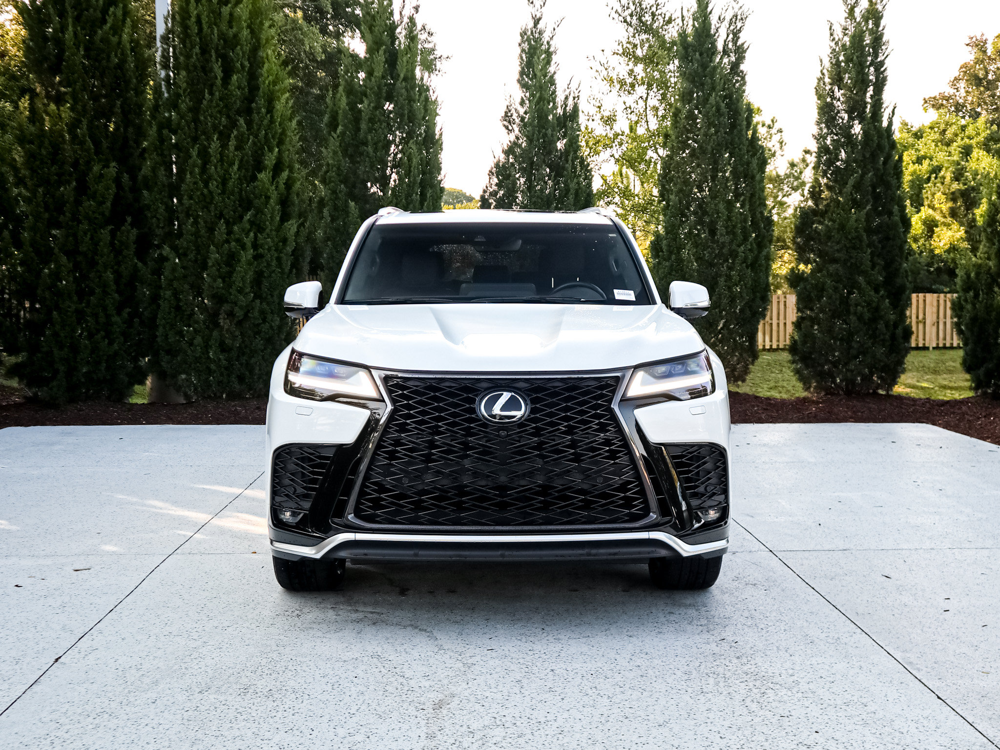 Used 2023 Lexus LX 600 F Sport w/ Accessory Package (Z1) AWD/4WD image 3