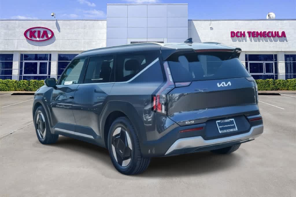 Certified 2024 Kia EV9 Wind AWD/4WD image 6