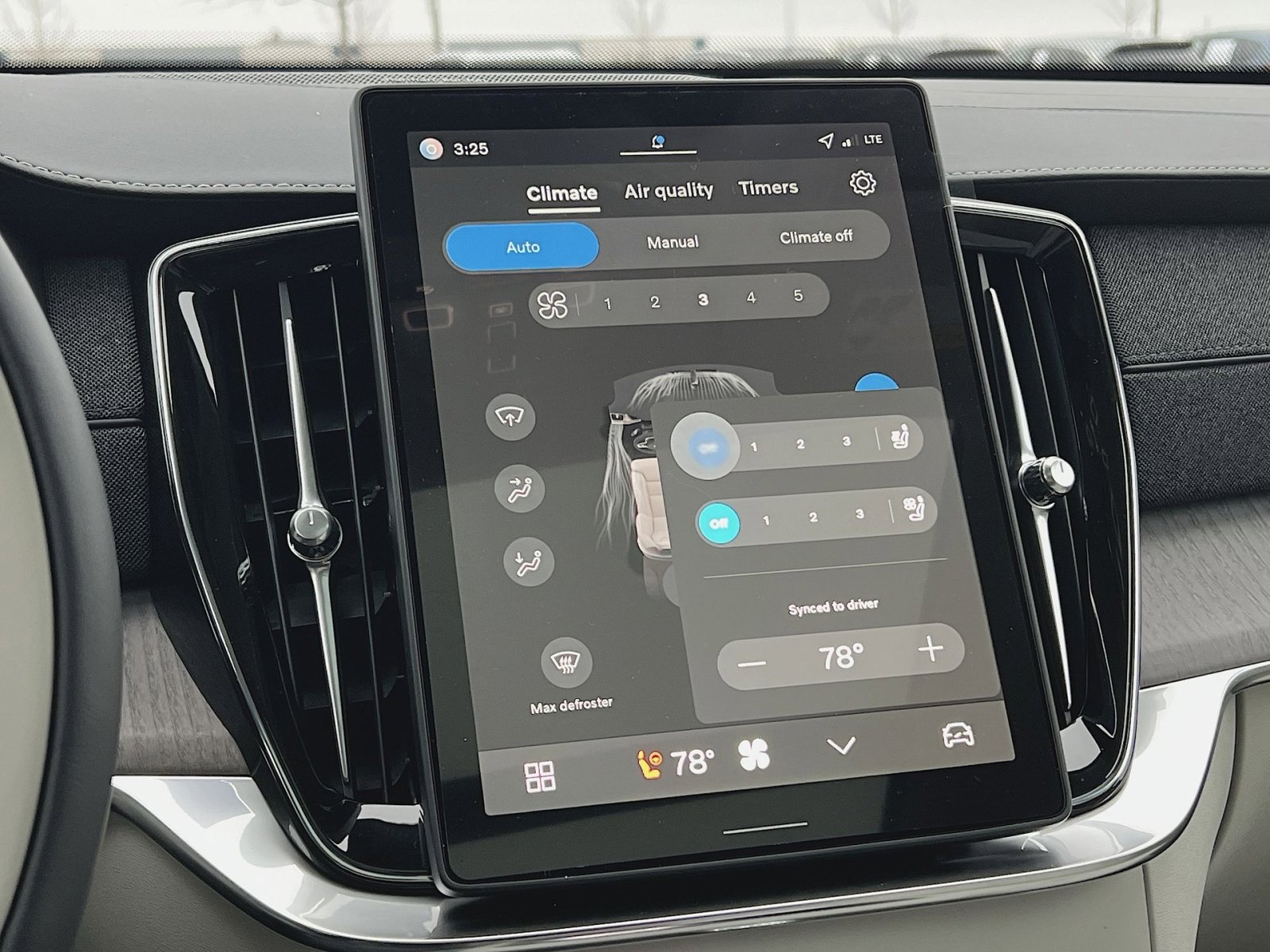 New 2026 Volvo XC90 B6 Ultra w/ Protection Package Premier image 21