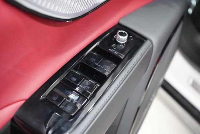 Used 2025 Maserati Grecale Modena image 17