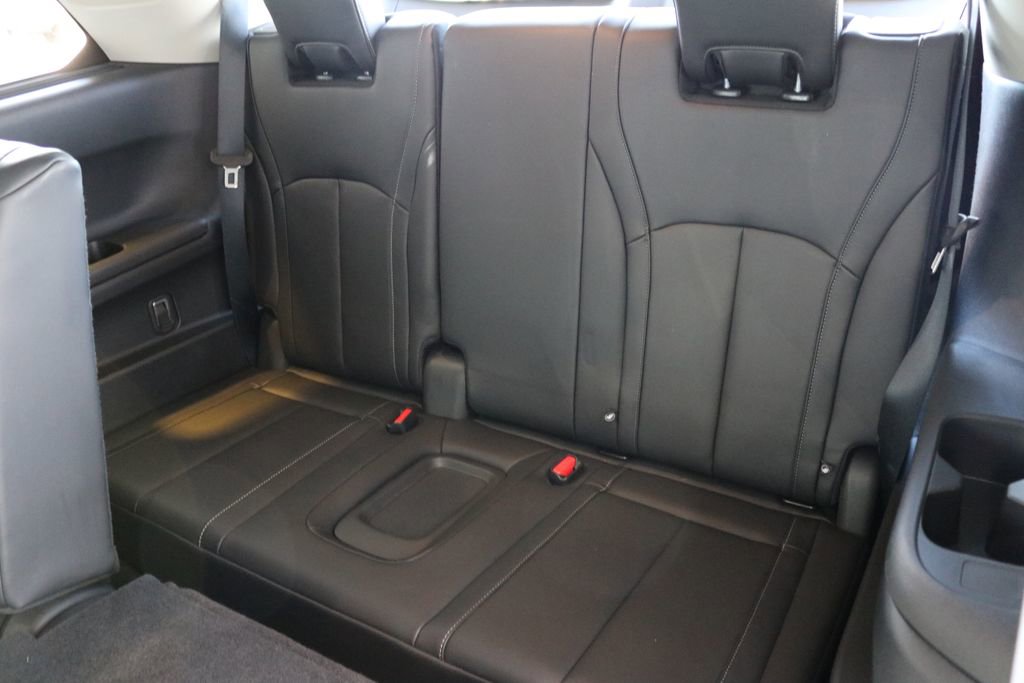 Certified 2025 INFINITI QX60 Pure image 26