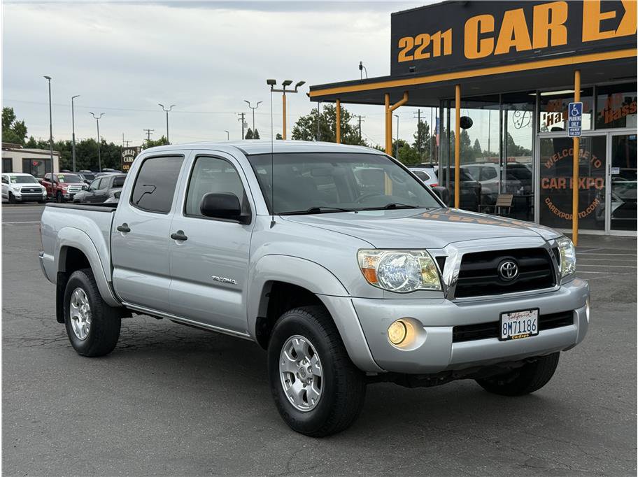 Used 2007 Toyota Tacoma PreRunner w/ SR5 Pkg #2 RWD image 2