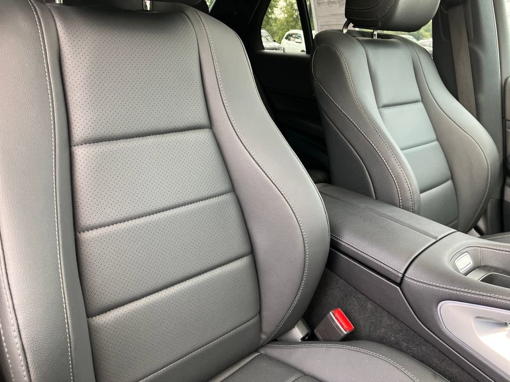 Used 2025 Mercedes-Benz GLE 350 4MATIC image 38