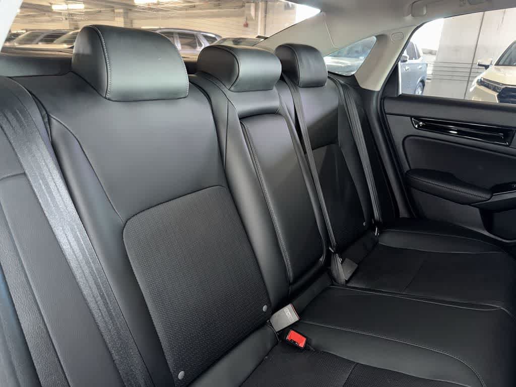 Used 2023 Honda Civic Touring image 25