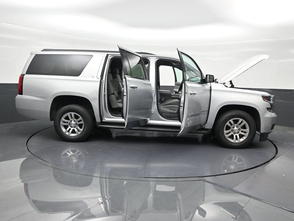 Used 2016 Chevrolet Suburban LT RWD image 33