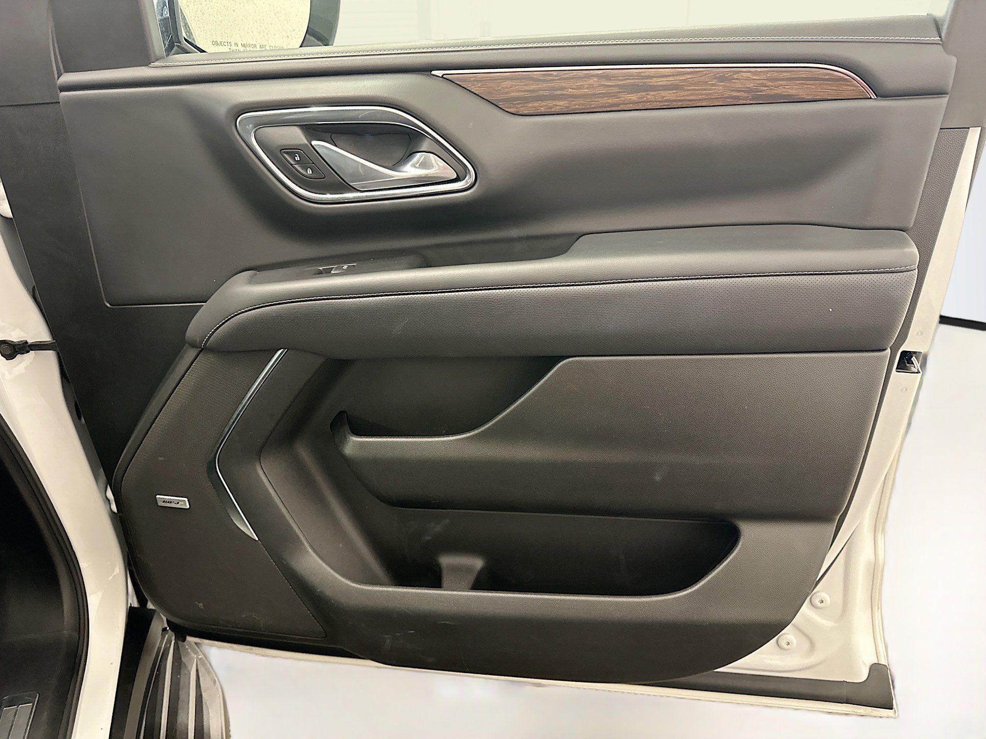 Used 2024 Chevrolet Suburban Premier image 35