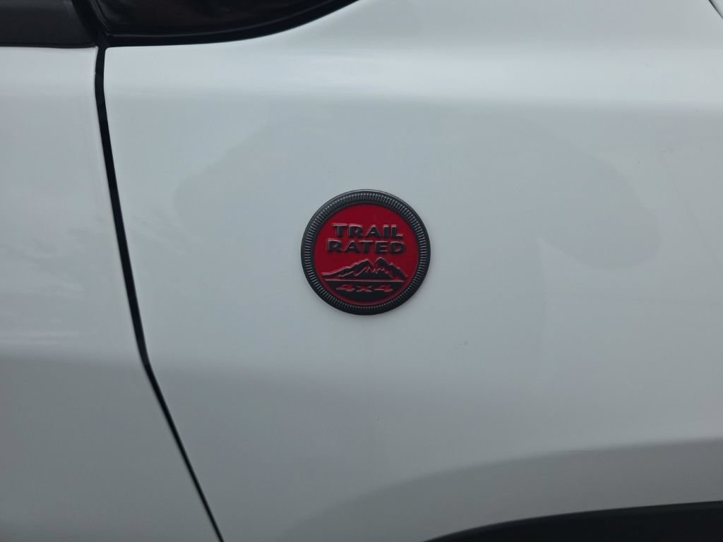 Used 2025 Jeep Compass Trailhawk AWD/4WD image 5