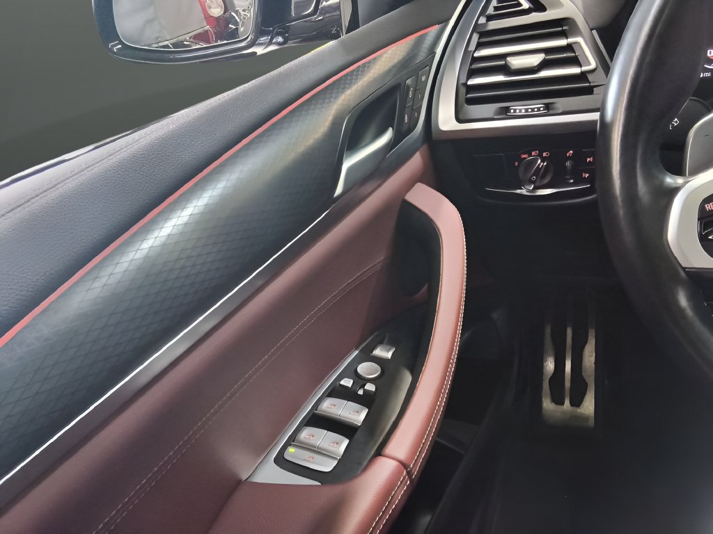 Used 2024 BMW X4 M40i AWD/4WD image 34