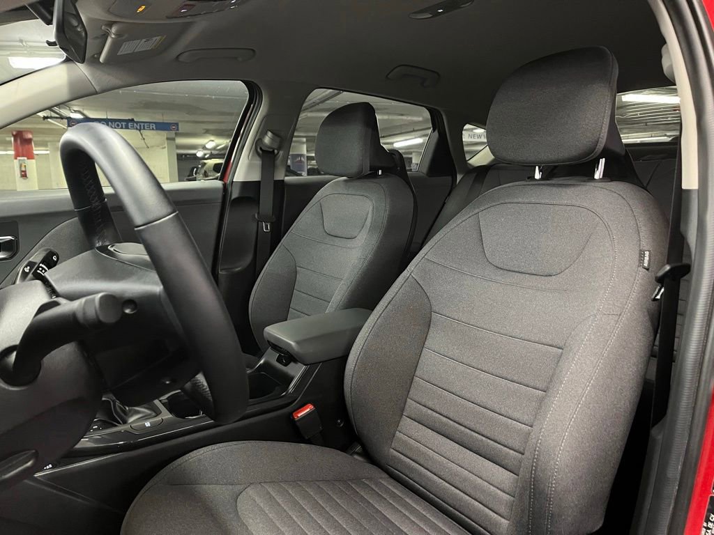 Used 2025 Kia K4 EX FWD image 17