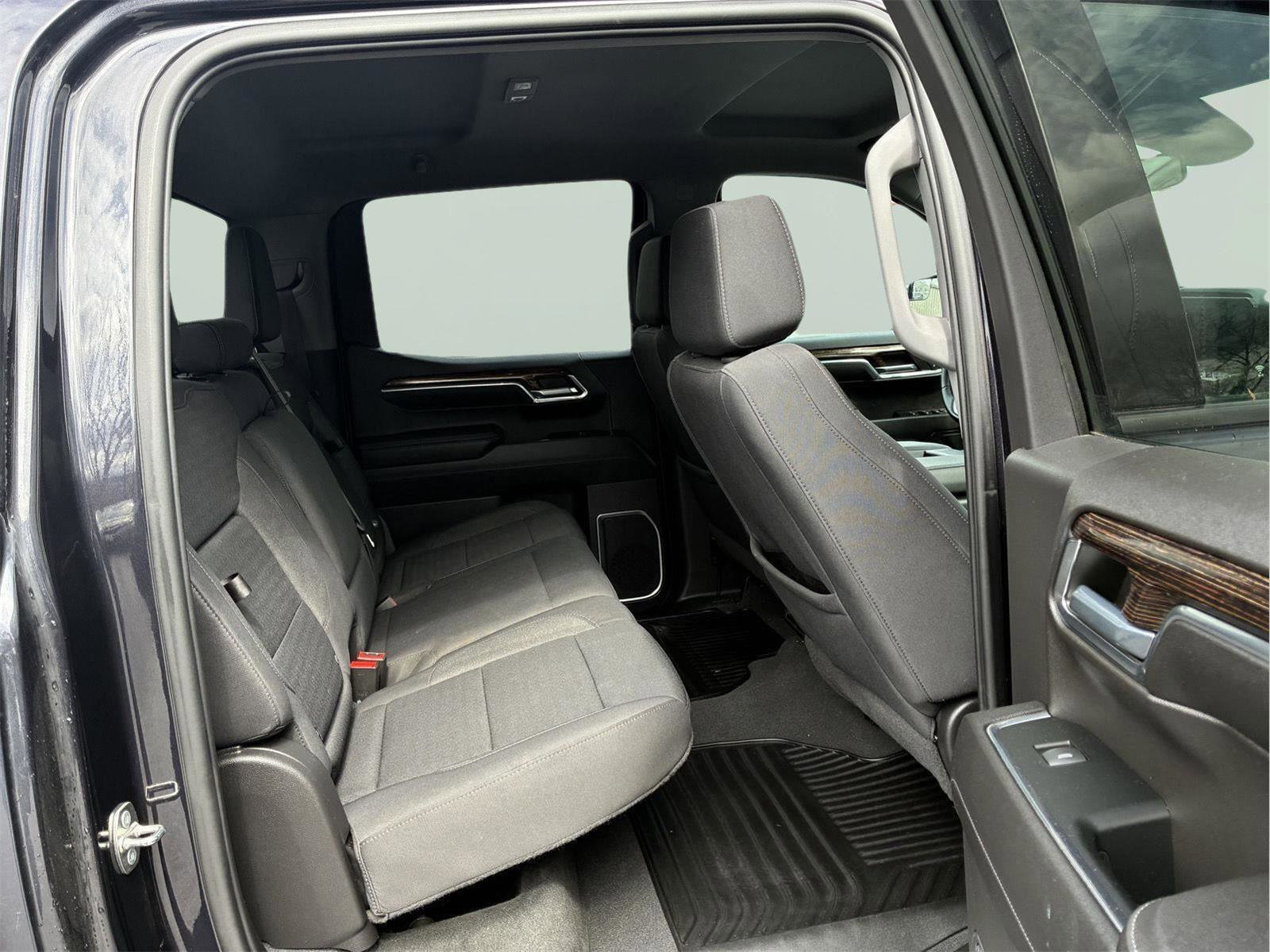 Used 2023 GMC Sierra 1500 Elevation AWD/4WD image 11