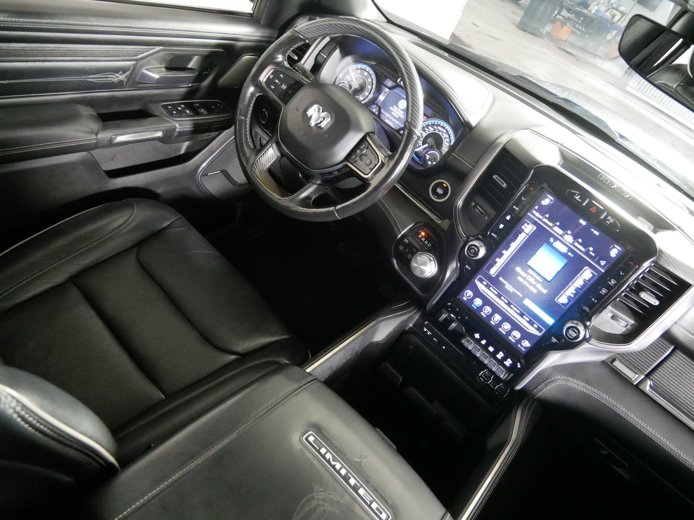 Used 2019 RAM 1500 Limited AWD/4WD image 9