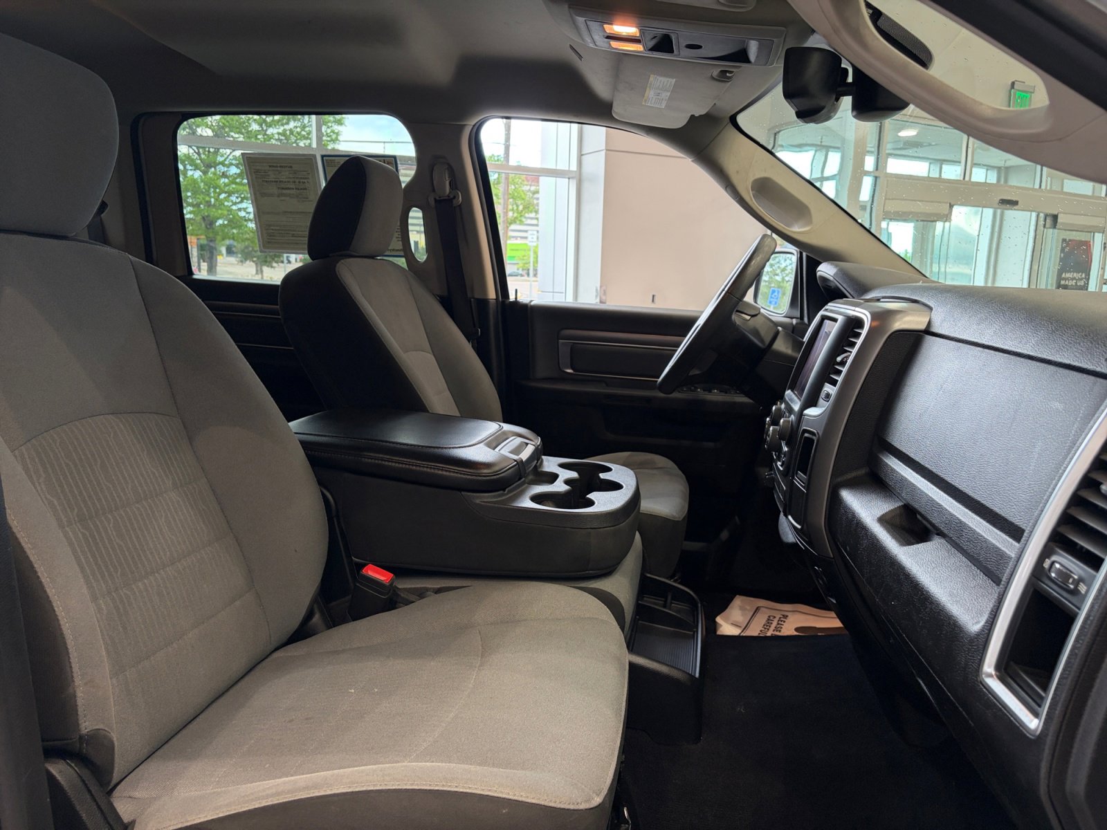 Used 2022 RAM 1500 Classic SLT w/ Electronics Group AWD/4WD image 32