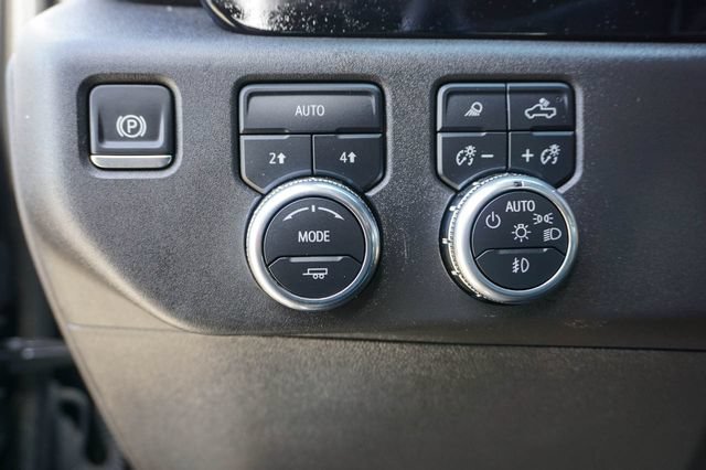 Used 2025 GMC Sierra 1500 SLT AWD/4WD image 17