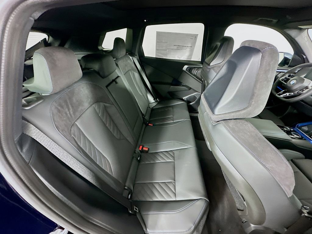Used 2025 BMW X3 xDrive30i w/ Premium Package image 32