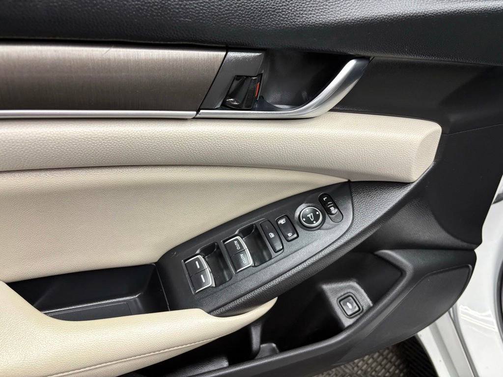 Used 2020 Honda Accord LX image 14