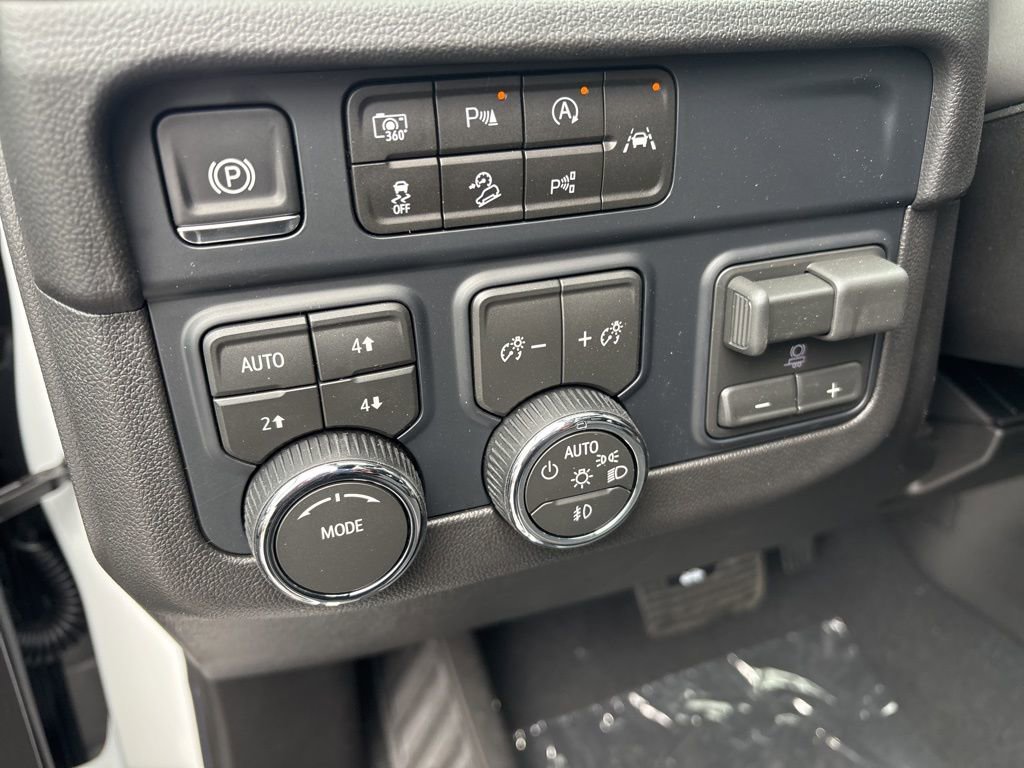 New 2026 Chevrolet Tahoe RST w/ Comfort Package AWD/4WD image 19